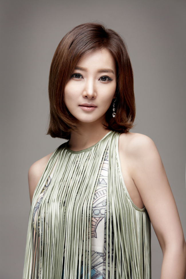 이인혜(탤런트/영화배우)
서울종합예술학교(이사장 김민성)는 배우 이인혜<사진>씨를 2013년 2학기 연기예술학부 방송연예과 전임교수로 임용했다고 2일 밝혔다.