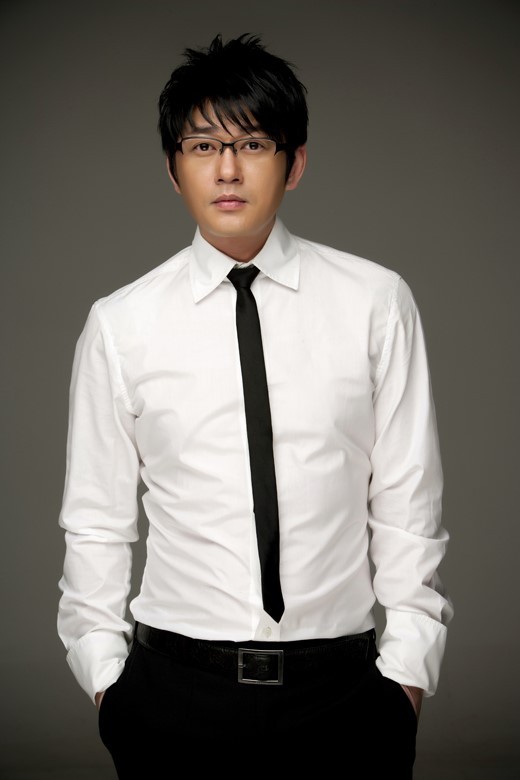 신승훈(가수)
올 가을 ‘올드보이’들이 대거 컴백에 시동을 걸며 가요계 바람몰이에 나선다.