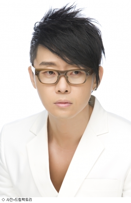 이승환(가수)
올 가을 ‘올드보이’들이 대거 컴백에 시동을 걸며 가요계 바람몰이에 나선다.