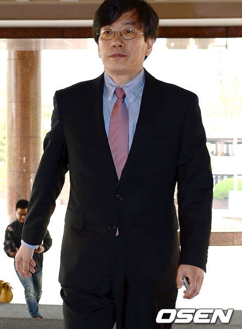 손석희(방송인/전아나운서/JTBC보도담당사장)
손석희 JTBC 보도담당 사장이 JTBC의 ‘뉴스9’ 앵커로 나선다.
