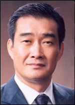 유경선(기업인/유진그룹회장)
유진기업(회장 유경선ㆍ사진)이 최대주주로 참여한 ‘나눔로또컨소시엄’이 조달청과 차기 복권수탁사업자 선정사업 본계약을 체결했다고 4일 밝혔다.