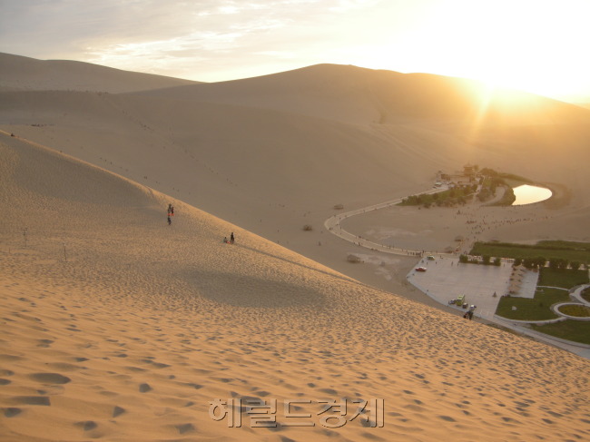 <트래블>둔황...실크로드의 신비와 낭만을 간직한 오아시스