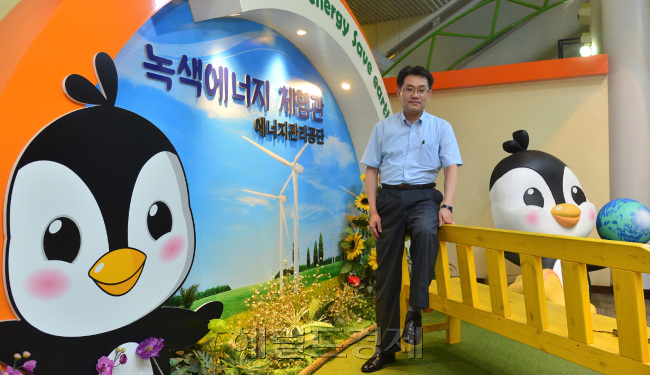 변종립(기업인/전공무원/에너지관리공단이사장)
지난 4월 30년 동안 몸 담았던 산업통상자원부 고위공무원 생활을 정리한 변종립(52) 에너지관리공단 이사장을 만났다.