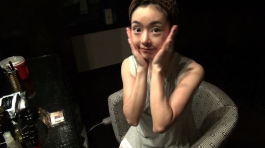 서우(김문주/탤런트/영화배우)
배우 서우가 자신의 동안 피부 비결로 ‘닭발’을 꼽아 눈길을 끌었다.