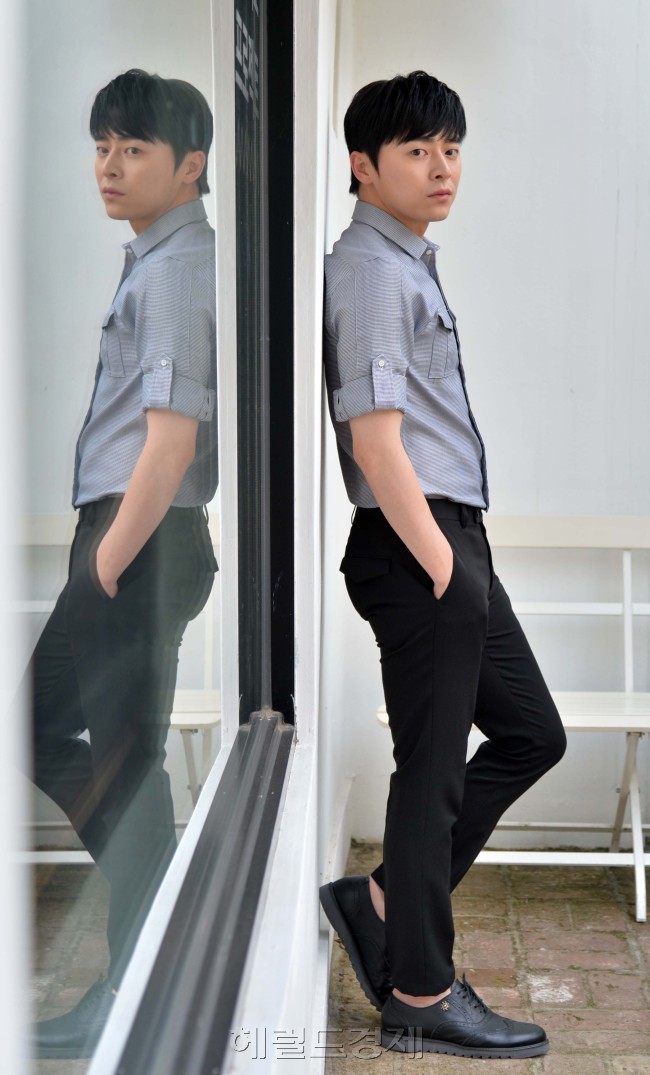 조정석 인터뷰.<br />이상섭 기자. babtong@heraldcorp.com 2013.09.09
조정석 인터뷰.
이상섭 기자. babtong@heraldcorp.com 2013.09.09
조정석 인터뷰.
이상섭 기자. babtong@heraldcorp.com 2013.09.09