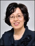 박춘희(기초단체장/전변호사/서울특별시송파구구청장)
서울 송파구(구청장 박춘희ㆍ사진)가 고용노동부 주관 ‘2013년 전국 지방자치단체 일자리 경진대회’에서 사회적기업 부문에서 2년 연속 ‘최우수상’을 수상했다고 10일 밝혔다.