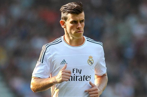 가레스베일(GarethBale/축구선수/토트넘홋스퍼FC미드필더)
웨일스 국가대표팀에서 훈련중 다친 ‘1400억원의 사나이’ 가레스 베일(24ㆍ레알 마드리드)이 정밀검사를 받기로 했다.
