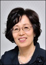 박춘희(기초단체장/전변호사/서울특별시송파구구청장)
서울 송파구(구청장 박춘희ㆍ사진)가 고용노동부 주관 ‘2013년 전국 지방자치단체 일자리 경진대회’에서 사회적기업 부문에서 2년 연속 ‘최우수상’을 수상했다고 10일 밝혔다.