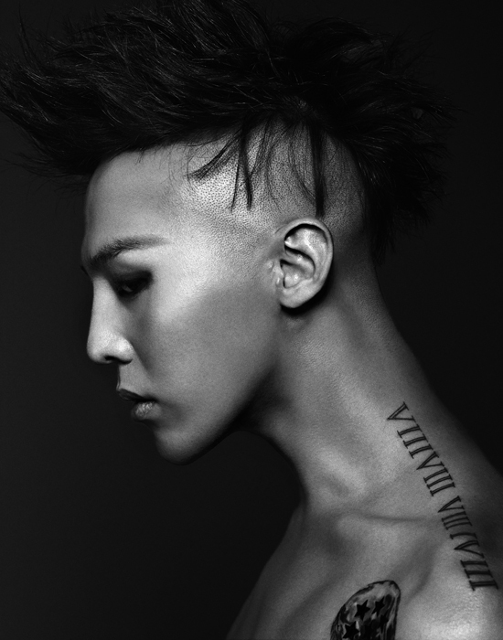 지드래곤(권지용/가수/음악PD/빅뱅/GD&TOP)
YG엔터테인먼트(이하 YG)가 “오는 13일 발매를 앞둔 지드래곤의 정규 2집 ‘쿠데타(COUP D’ETAT)’가 국내 선주문량 30만 장을 올렸다”고 10일 밝혔다.