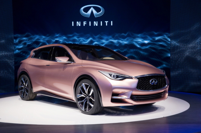 인피니티가 지난 10일 개막한 프랑크푸르트 모터쇼에서 세계 최초(월드 프리미어)로 ‘Q30 컨셉트(Q30 Concept)’를 공개했다.
