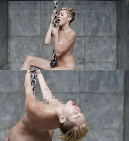 마일리사이러스(MileyCyrus/영화배우/가수)
성행위 퍼포먼스로 구설수에 올랐던 팝스타 마일리 사이러스(20)가 이번엔 뮤직비디오에서 전라 노출을 감행했다.