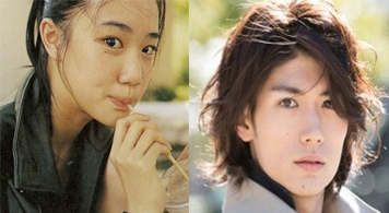 아오이유우(AoiYu/영화배우),미우라하루마(miuraharuma/영화배우)
일본 배우 아오이 유우(28)가 배우 미우라 하루마(23)와 열애설에 휩싸여 또다시 일본열도가 들썩이고 있다.