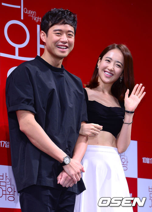 천정명(탤런트/영화배우),김민정(탤런트/영화배우)
배우 김민정이 ‘밤의 여왕’ 제작보고회에서 여신 미모를 뽐냈다.
