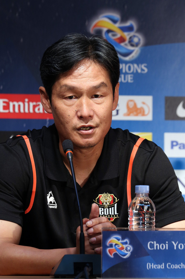 최용수(축구감독/전축구선수/FC서울)
FC Seoul head coach Choi Yong-soo
Yonhap News