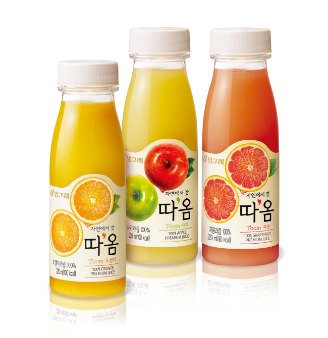 신선한 가을바람과 함께 싱그러운 아침을 맞기엔 빙그레가 내놓은 냉장주스 ‘따옴’이 제격이다. 지난해 10월 출시된 이 주스는 프리미엄 제품을 표방한다. 합성 첨가물을 넣지 않고 자연 원료의 맛을 살렸다는 점을 빙그레는 강조한다.