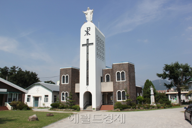 신라의 승려 혜초는 ‘왕오천축국전’에서 인도로 가는 순례의 여정을 이같이 묘사했다. 깨달음을 찾아가는 험난한 길은 그의 마음과도 같은 길이다.