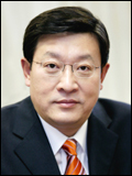 허태수(기업인/GS홈쇼핑대표이사사장)
업계 매출 1위’ GS홈쇼핑(대표이사 허태수ㆍ사진)은 활발한 해외시장 공략과 패션 부문 고급화 전략을 통해 불황을 넘어 글로벌 홈쇼핑사로 도약하고 있다.