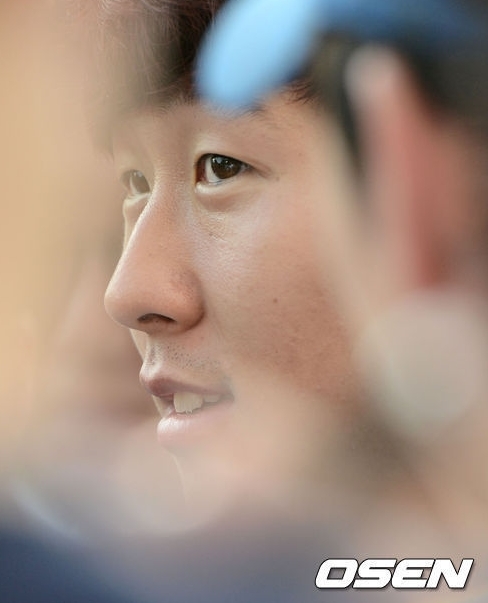 손흥민(축구선수/TSV바이엘04레버쿠젠포워드)
독일 프로축구 분데스리가의 레버쿠젠에서 활약중인 손흥민이 25일(한국시간) 시즌 3호골을 터뜨리자 독일 언론들이 호평을 했다.