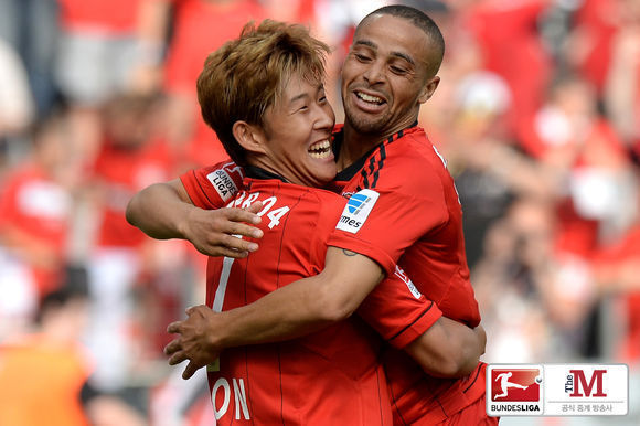 손흥민(축구선수/TSV바이엘04레버쿠젠포워드)
독일 프로축구 분데스리가의 레버쿠젠에서 활약중인 손흥민 (21)이 24일(현지시간) 46일만에 득점포를 가동하며 독일 언론으로부터 호평을 받았다.