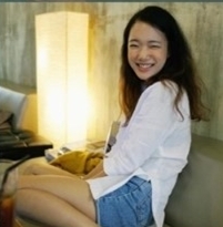 손수현(모델)
버스커버스커 뮤직비디오 ‘처음엔 사랑이란 게’의 여주인공 손수현에 대한 관심이 뜨겁다.