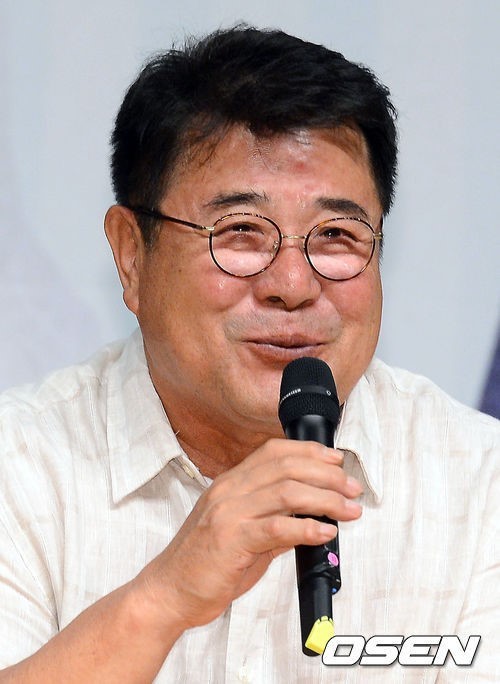 백일섭(탤런트/영화배우)
배우 백일섭(69)이 최근 민주당 측이 제기한 한국관광공사 비상임이사 취임 후 부당한 수당을 챙겼다는 의혹을 부정했다.