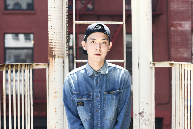 주영(김주영/가수)
실력파 싱어송라이터 주영이 30일 신곡 ‘팝스타(Popstar)’를 발매한다.