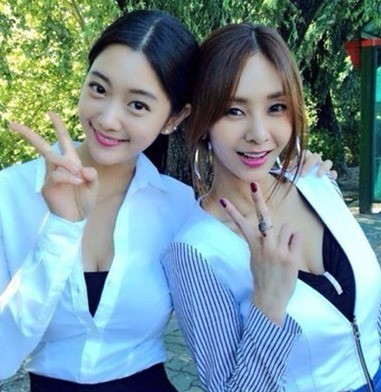 클라라(좌부터/이성민/탤런트/모델),G.NA(최지나/가수)
가수 지나와 그룹 비투비가 tvN ‘SNL’ 방송을 앞두고 현장을 공개했다.