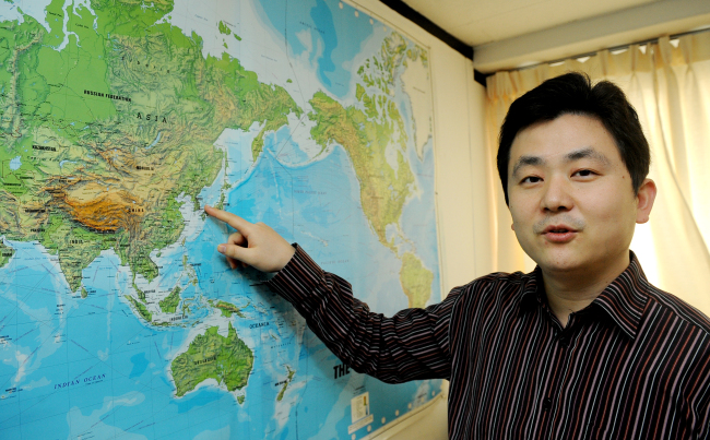 Park Gi-tae, founder of Voluntary Agency Network for Korea.    (Herald photo file)