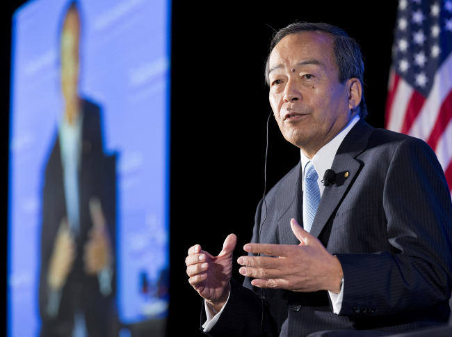 우치야마다다케시(UchiyamadaTakeshi/기업인/토요타부회장)
Takeshi Uchiyamada, chairman of Toyota Motor Corp., speaks to the Economic Club of Washington in Washington, D.C., Monday.   (Bloomberg)