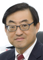 김무환(교수/포항공과대학교교수)
한국원자력안전기술원(KINS) 제10대 원장에 김무환(55ㆍ사진) 포스텍(포항공대) 첨단원자력공학부 교수가 선임됐다.