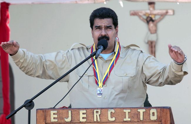 니콜라스마두로(NicolasMaduro/정치인/베네수엘라대통령)
Venezuelan President Nicolas Maduro delivers a speech during a meeting with members of the national army in Falcon state, Venezuela, Monday.   (AFP-Yonhap News)
