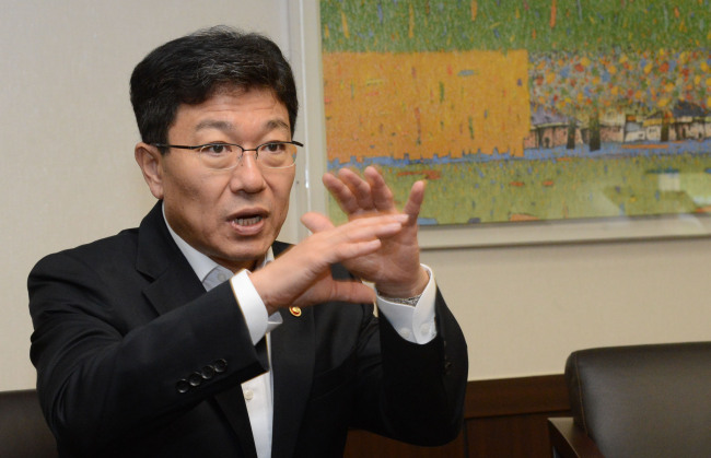 Trade, Industry and Energy Minister Yoon Sang-jick.   (Chung Hee-cho/The Korea Herald)