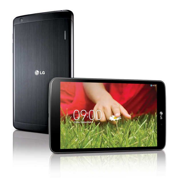2년 가까이 태블릿 시장에서 빠져 있던 LG전자가 ‘LG G패드 8.3’<사진>으로 재도전에 나선다. 하지만 애플과 삼성전자가 전체 점유율 절반을 차지하고 있고, 저가 업체들의 공세가 거세 LG전자가 넘어야 할 진입장벽은 높은 상황이다.