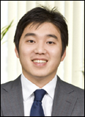 설윤석(기업인/대한전선사장)
대한전선 오너 3세인 설윤석(32·사진) 사장이 7일 경영 실적 악화에 대한 책임을 지고 경영권을 포기하면서 사임했다.