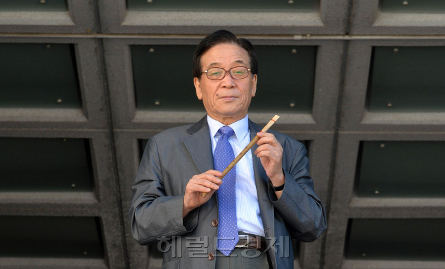 피리명인 정재국 인터뷰.<br />이상섭 기자. babtong@heraldcorp.com
피리명인 정재국 인터뷰.
이상섭 기자. babtong@heraldcorp.com
피리명인 정재국 인터뷰.
이상섭 기자. babtong@heraldcorp.com