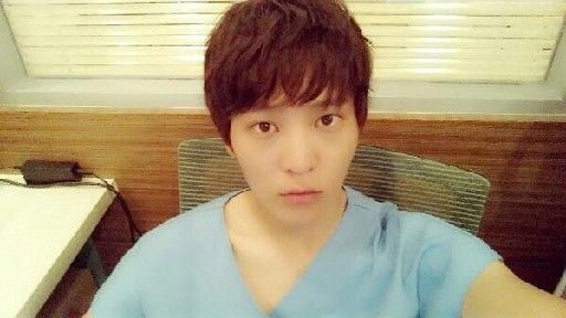 주원(문준원/탤런트/뮤지컬배우)
주원은 8일 자신의 트위터에 “박시온 고마웠다. 너 때문에 정말 많이 배웠어. 가슴에 구멍이 또 크게 뚫린다. 시온아 안녕. 오늘 굿닥터 마지막 방송입니다. 많은 시청 부탁 드립니다”라는 내용의 글을 올리며 아쉬운 마음을 전했다.
　　