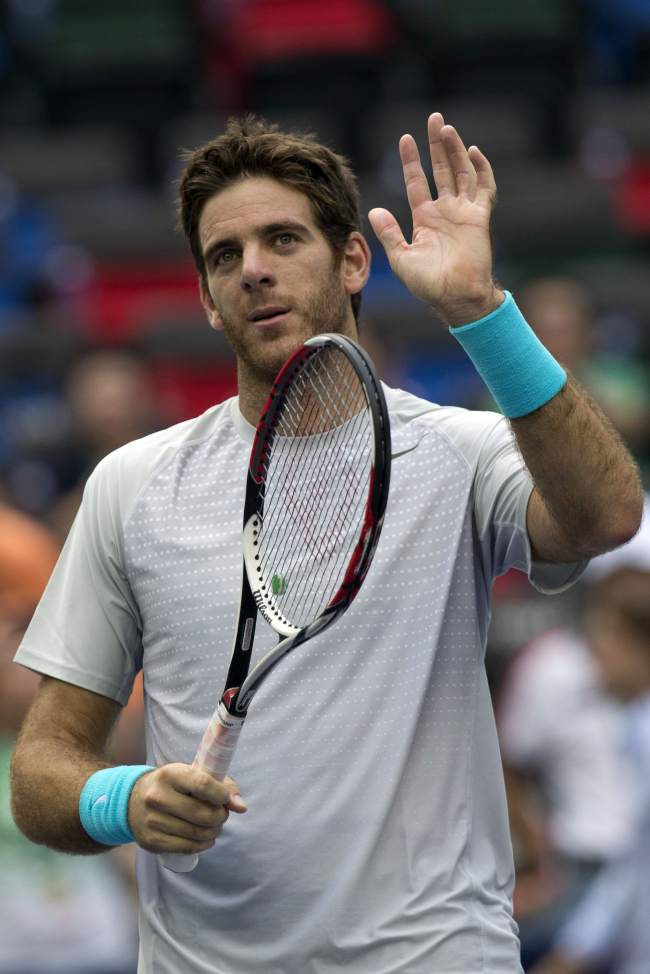 후안마르틴델포트로(JuanMartindelPotro/테니스선수)
SHANGHAI ― The rain clouds cleared and the top eight seeds came out to play at the Shanghai Rolex Masters on Wednesday, sweeping round two of the singles.