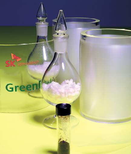 SK Innovation will showcase “green-pol,” a plastic made from carbon dioxide, during the 22nd World Energy Congress in Daegu from Oct. 13-17. (SK Innovation)