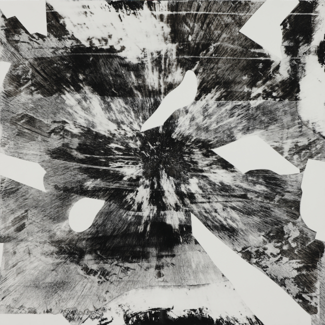 이기영‘Black Flower’,122x122㎝, 한지에 혼합재료. 2013  [사진제공=이화익갤러리]