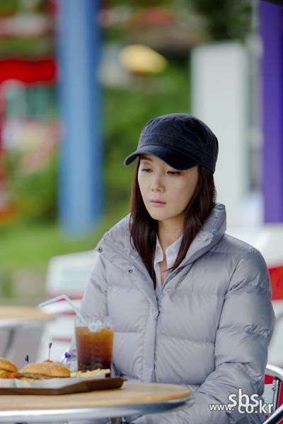 ‘완벽한 원작의 되살리기일까, 영혼 없는 베끼기일까.’
