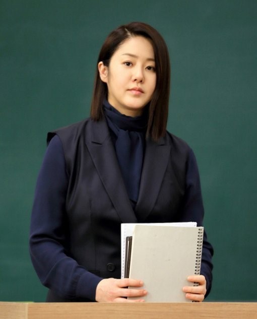 ‘완벽한 원작의 되살리기일까, 영혼 없는 베끼기일까.’