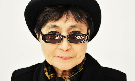 오노요코(OnoYoko/설치미술가/가수)
BERLIN (AFP) ― Yoko Ono, the Japanese artist and widow of John Lennon, on Thursday won a prestigious German prize “for her lasting artistic and peace-promoting political work.”