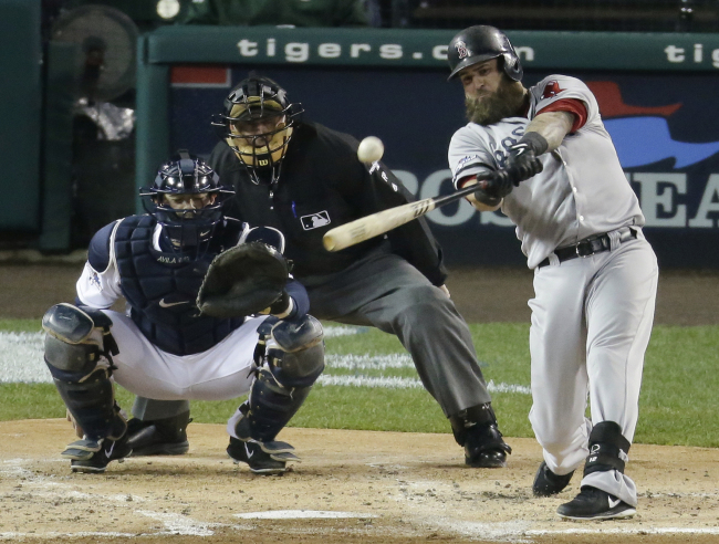 Boston Red Sox's Mike Napoli hits a home run in the second inning during Game 5 of the American League baseball championship series against the Detroit Tigers, Thursday. (AP-Yonhap News)