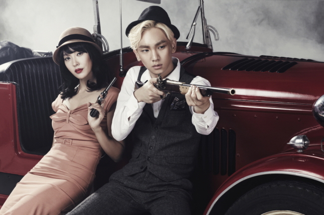 키(좌부터/김기범/가수/샤이니),다나(홍성미/가수/뮤지컬배우)
“Bonnie & Clyde”: Broadway musical “Bonnie & Clyde” is being staged in Seoul for the first time. The musical features the infamous love story of Bonnie Parker and Clyde Barrow, the well-known American robbers who traveled the central United States during the Great Depression. The show had its Broadway premiere in 2011 and won two Tony Award nominations in 2012. “Bonnie & Clyde” runs from Sept. 4 to Oct. 27 at Chungmu Art Hall in Seoul. Tickets range from 60,000 won to 120,000 won. For more information, call 1588-0688.