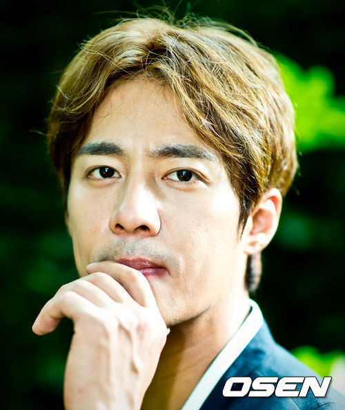 고주원(고영철/영화배우/탤런트)
탤런트 고주원(32)씨가 클럽에서 폭행 시비에 휘말렸다.
