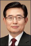 김봉영(기업인/에스코어대표이사/삼성에버랜드대표이사사장)
삼성에버랜드(사장 김봉영ㆍ사진)는 21일 서울 연희동의 한국희귀ㆍ난치성 질환 연합회 대강당에서 의료비 전달식을 갖고 환아 30명에게 1인당 500만원씩 총 1억5000만원의 의료비를 지원하기로 했다.