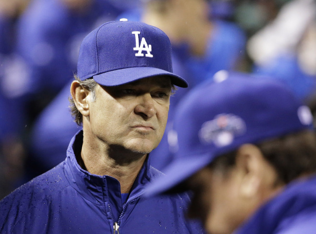 돈매팅리(DonMattingly/야구감독/전야구선수/LA다저스)
LOS ANGELES (AP) ― Don Mattingly said Monday that his 2014 contract option vested with the Dodgers’ first-round playoff victory over Atlanta, but he isn’t sure he’ll be back as manager next season.