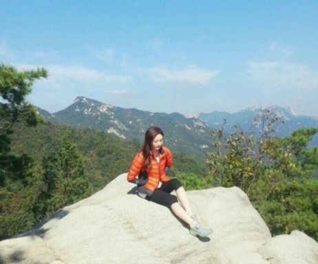 강민경(가수/탤런트/다비치)
과거 가수 신승훈과 열애설로 화제가 된 그룹 다비치의 강민경이 근황을 공개했다.