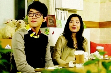 성진환(좌부터/가수/스윗소로우),오지은(가수)
스윗소로우 성진환과 싱어송라이터 오지은이 5년 열애 끝에 결혼한다.