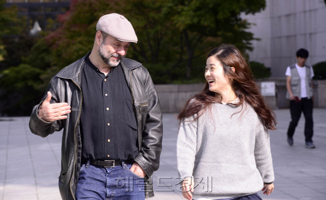 이자람-가보톨파. 박해묵 기자/mook@heraldcorp.com
이자람-가보톨파. 박해묵 기자/mook@heraldcorp.com
이자람-가보톨파. 박해묵 기자/mook@heraldcorp.com